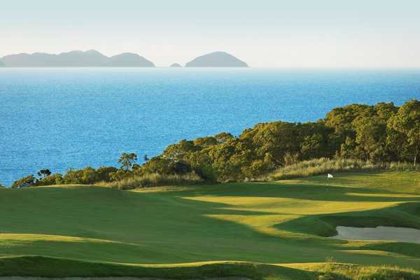 Hamilton Island Golf Club and Resort - hole 15